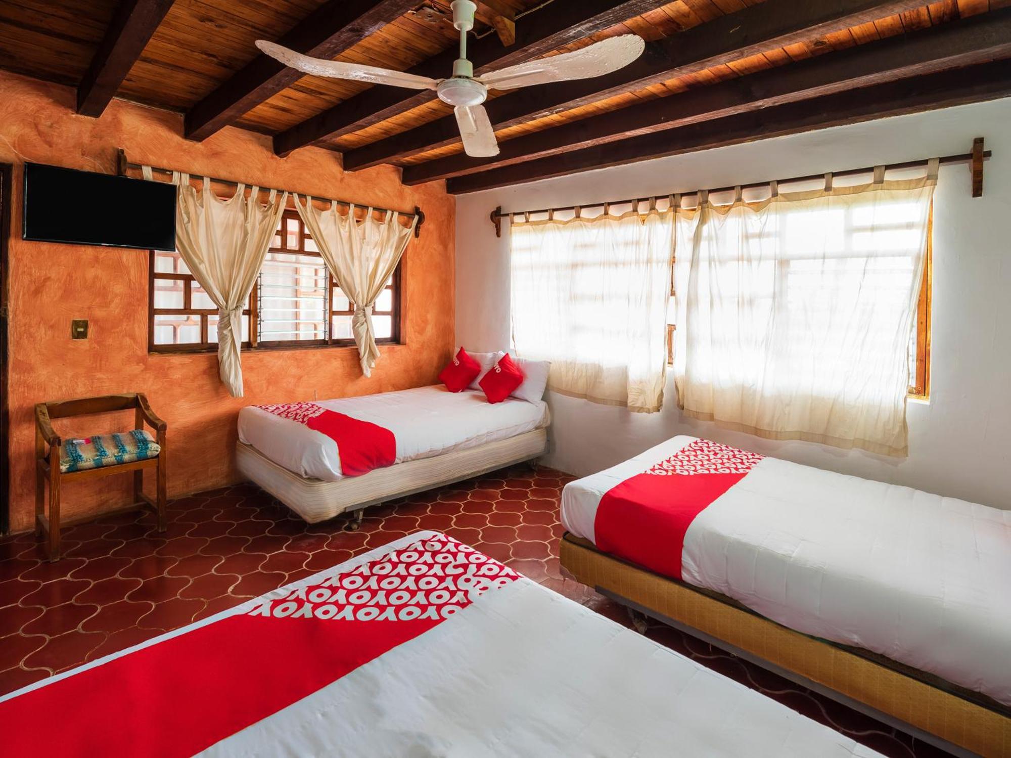 Hotel Oyo Sands 4*
